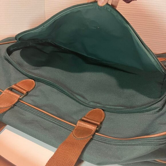 Vintage Suitcase Green Soft Shell Canvas Leather Bag Carry On - Picture 3 of 7